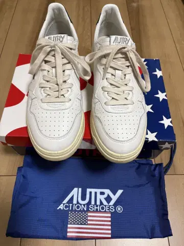 AUTRY 오토리 스니커즈 43