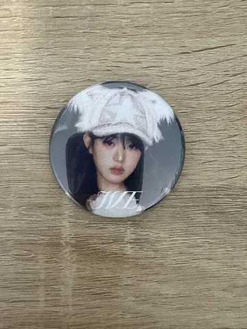 IVE EMPATHY 원영 HMV 혜택 캔뱃지