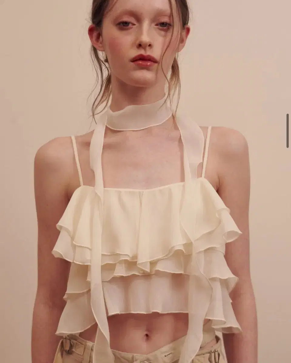 [New product] pain or pleasure Frill Blouse S