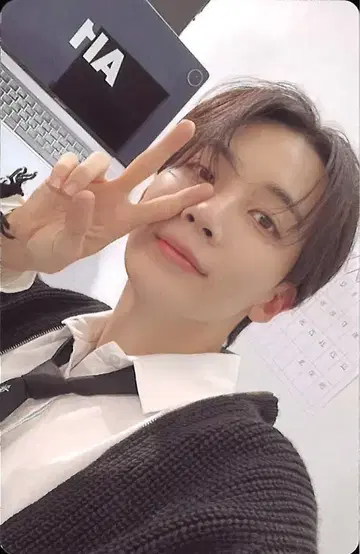 세븐틴 HEAR ver. JEONGHAN 17 IS RIGHT HERE