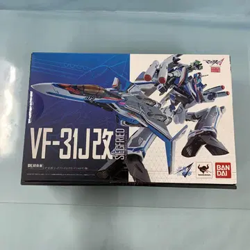 DX 초합금 VF-31J 개량형 지크프리드 (하야테 인멜만 기체)