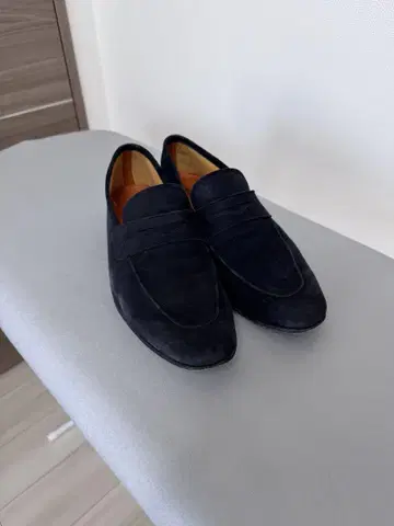 MAGNANNI 7 1/2 41 네이비 스웨이드 로퍼