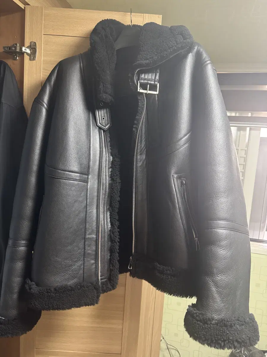 [48]송지오 24FW 컬렉션 숏 무스탕