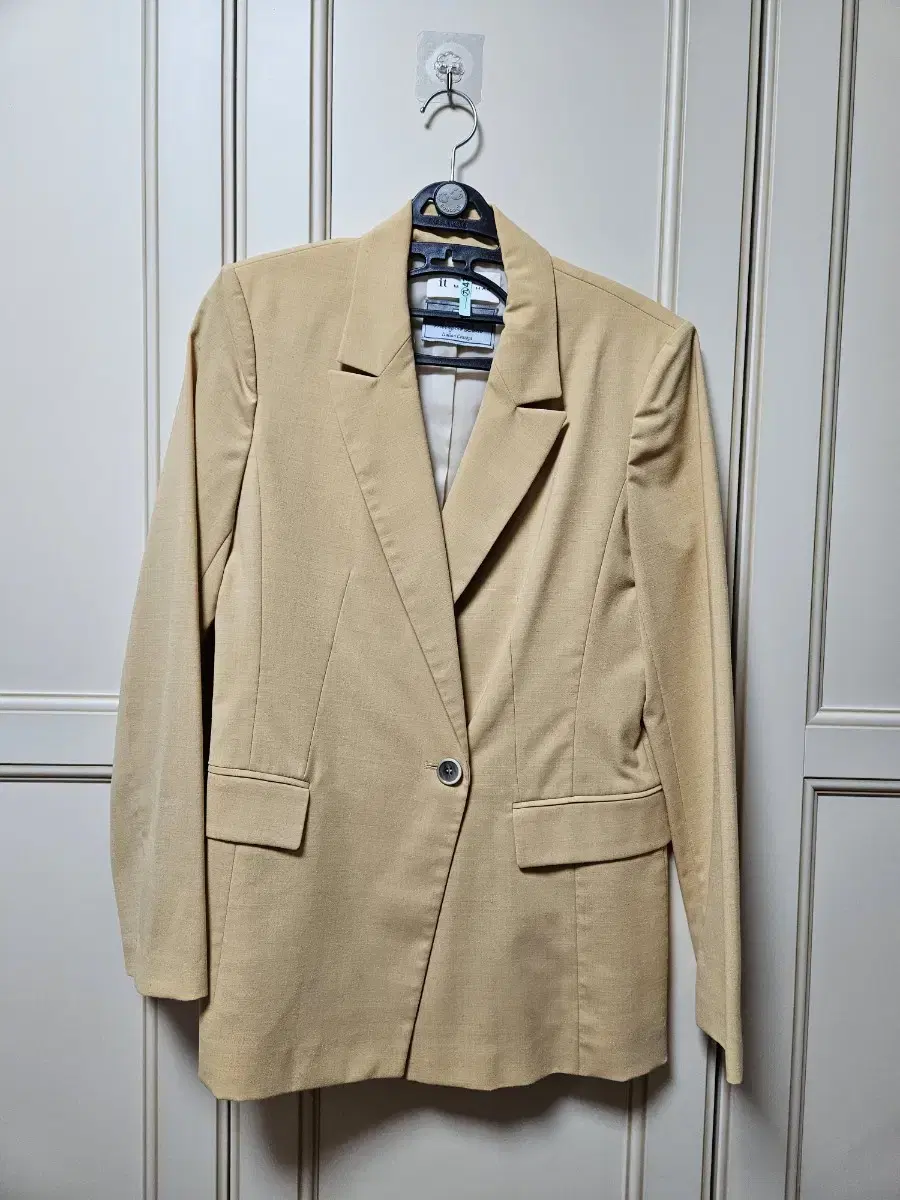 It Missha Jacket and Pants Set