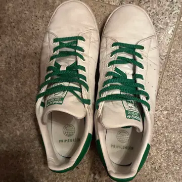 Stan Smith 화이트/그린 스니커즈