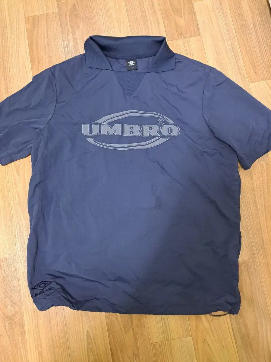 Umbro 95 Actual Size 98-100 Condition is Like New