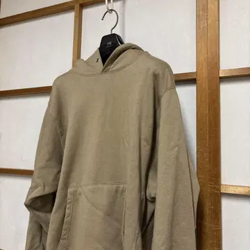 CIOTA 베이지 후드티