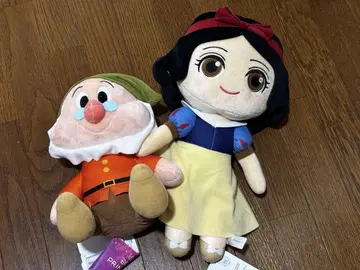 디즈니 백설공주와 일곱 난쟁이 봉제 인형
