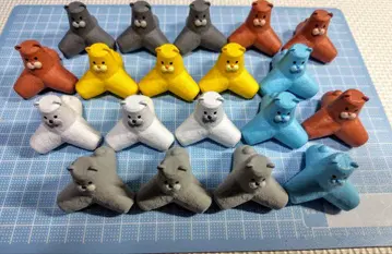 캡슐 토이 파도 치는 해안가의 곰 테트라 19개 테트라 포트 피규어