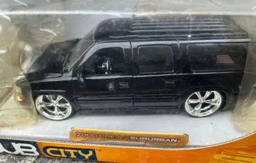 2000 CHEVY SUBURBAN 쉐비 서브반 다이캐스트 1/24