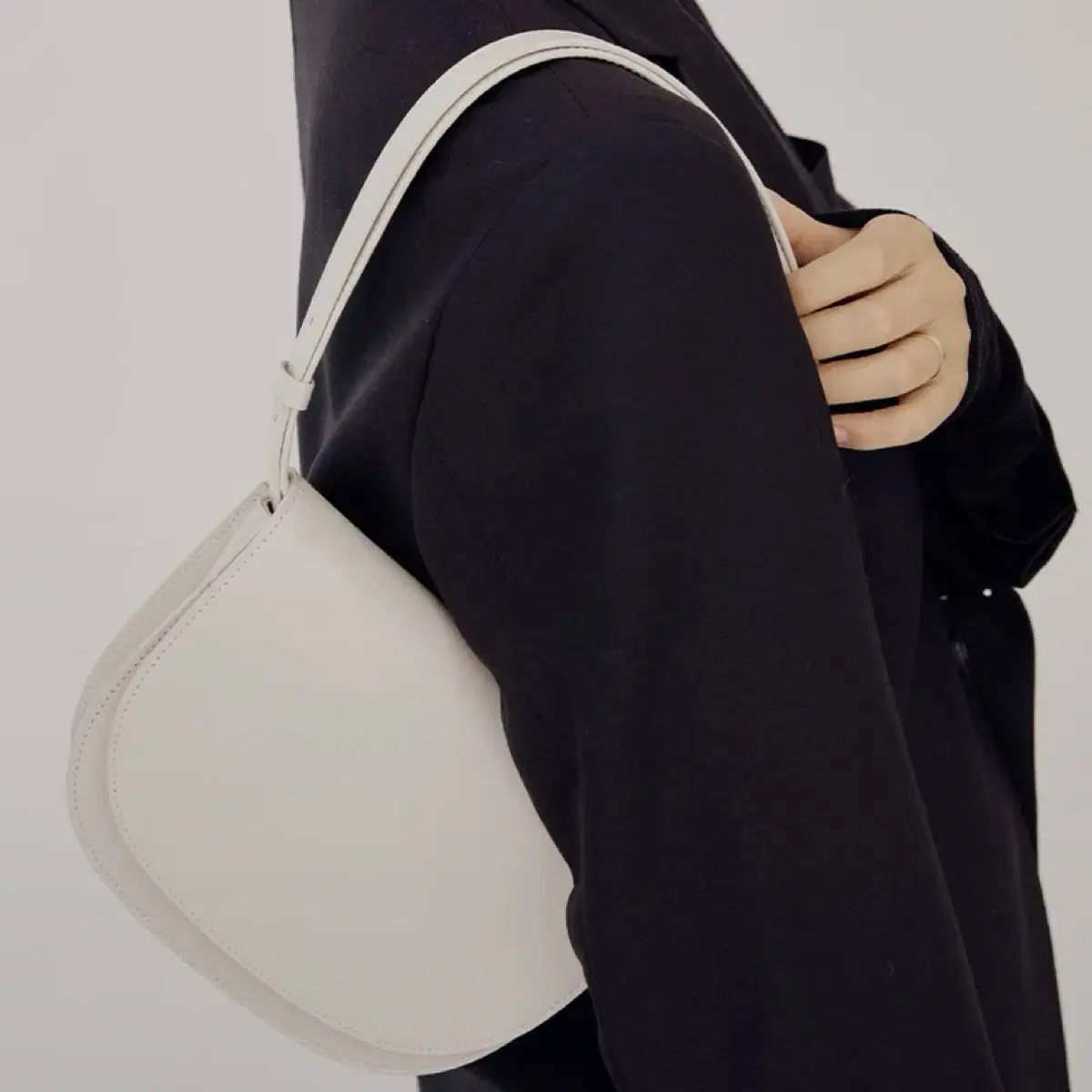l Bategev l Mini Bag Pale Stone