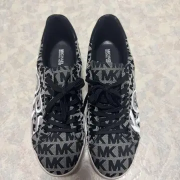 마이클코어스 스니커즈 24.5cm