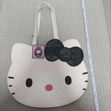 새상품 미사용 헬로키티 퀼트 페이스 백 빈티지