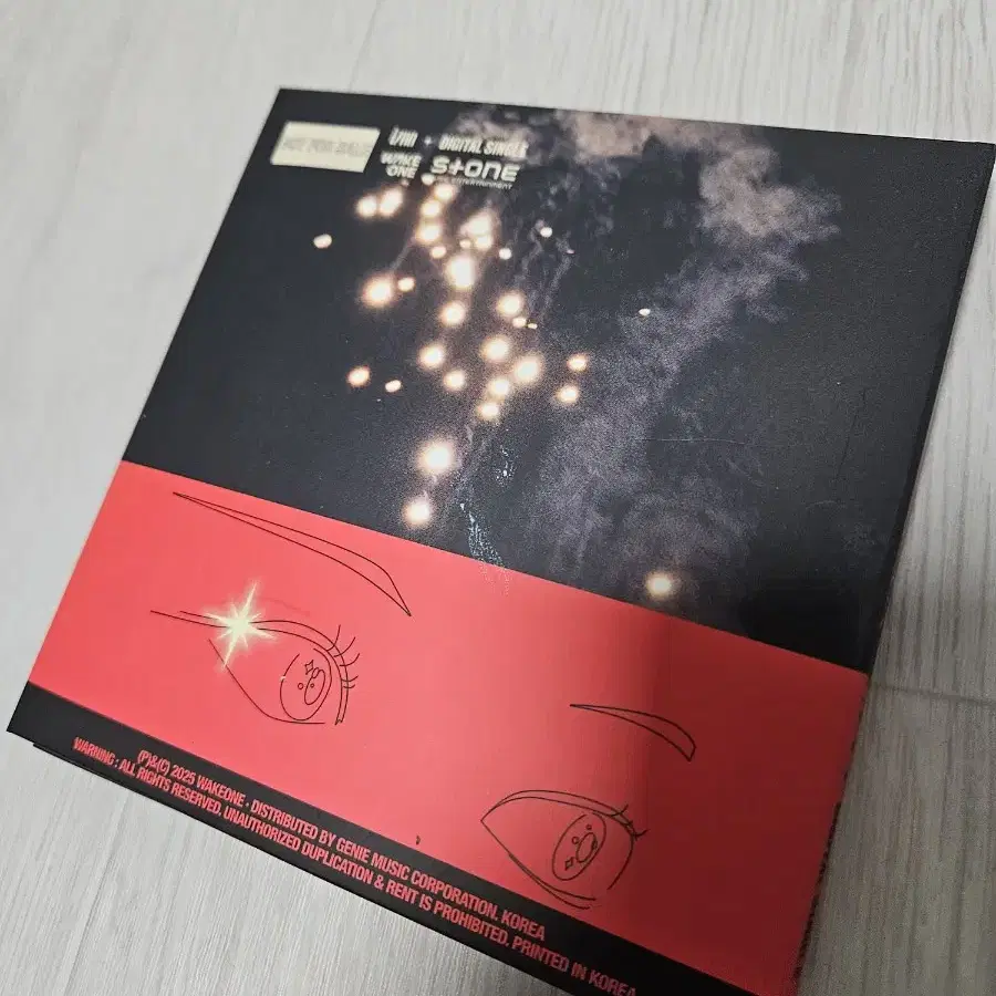 IZNA Sign signed message rare collectible album not for sale