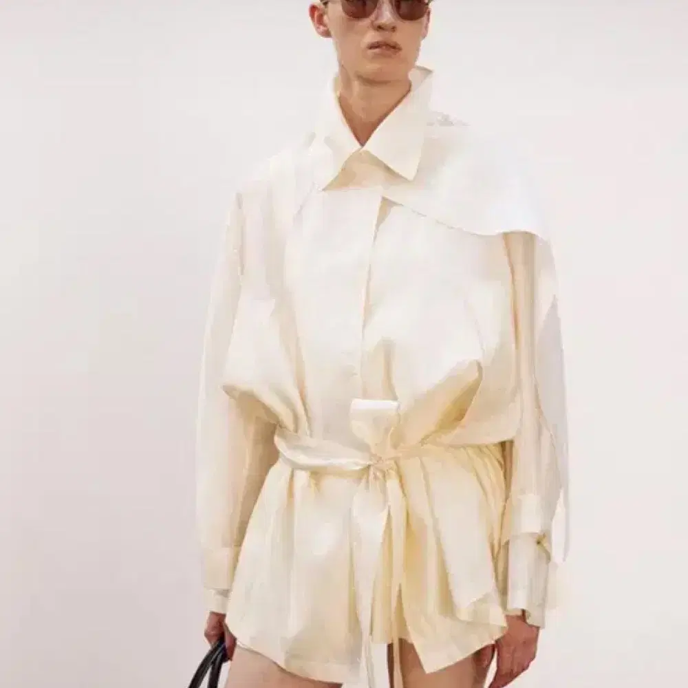 【RECTO】 WIDE FIT SHORT SHEER TRENCH COAT RECTO | 렉토 Recto Wide Fit Short Sheer Trench Coat #렉토