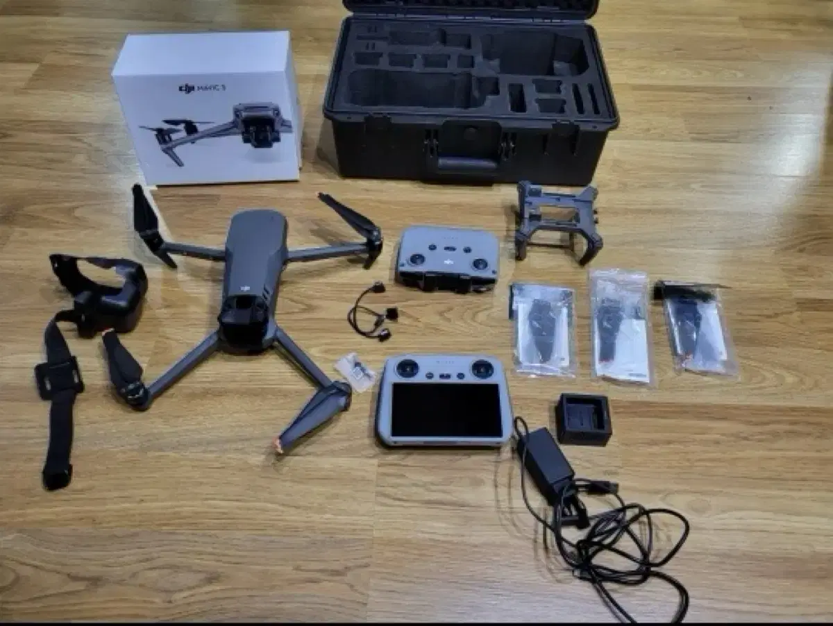 DJI Mavic 3 drone full set