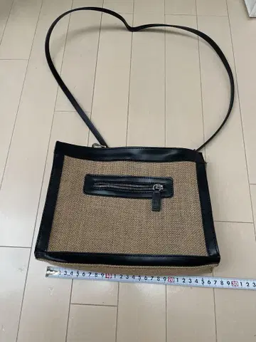 베이지와 블랙 숄더백 BEVINI MODENA (베비니 모데나)