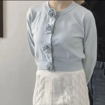 트리트 유어 셀프 로즈 플라워 모티브 가디건 블루