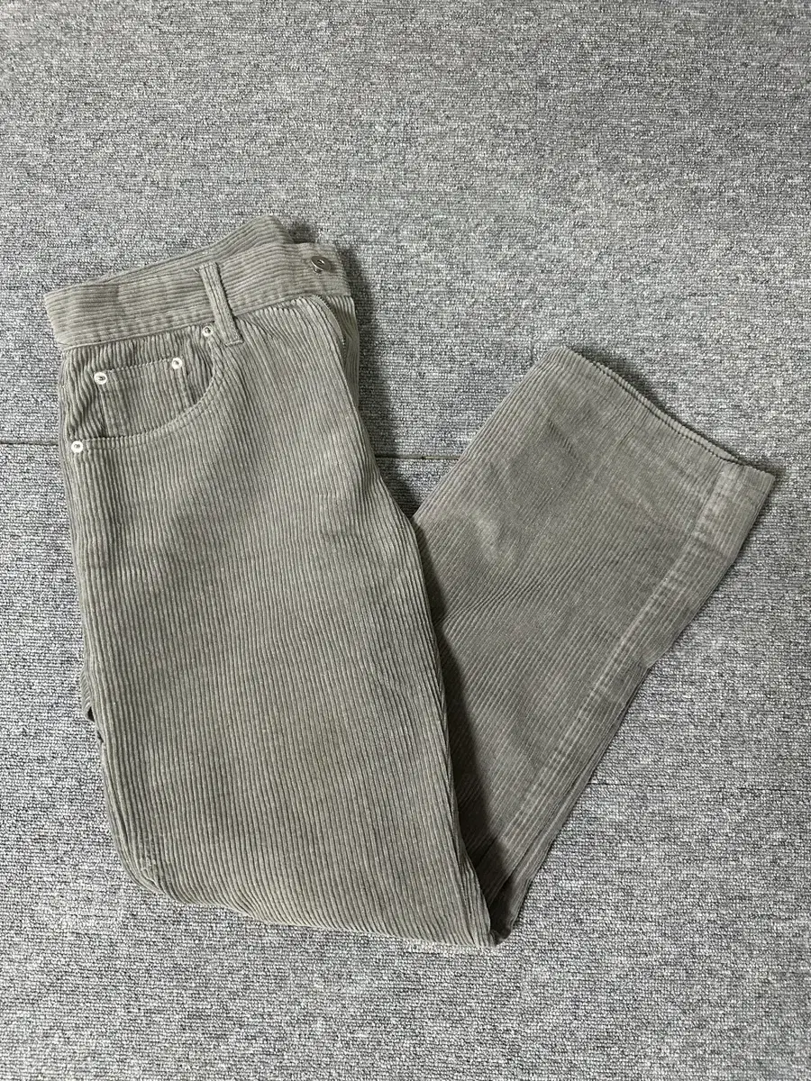 Chancechance Corduroy Pants