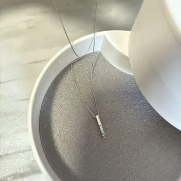 실버 스트레이트 바 목걸이 테이크업 TAKEUP