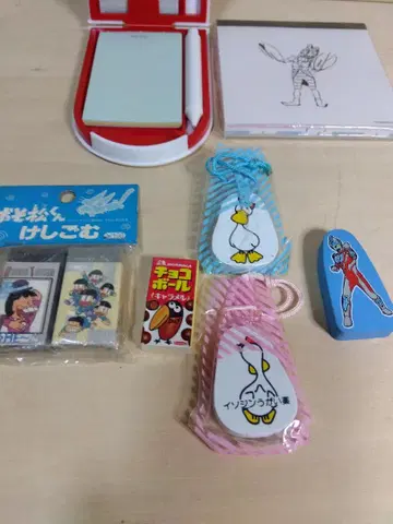 오소마츠 군, 초코볼, 이소진 양치약, 기타 지우개, 메모장 2권