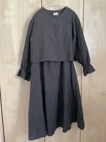 셋업 면 린넨 안감 숏 자켓 개더 스커트 차콜