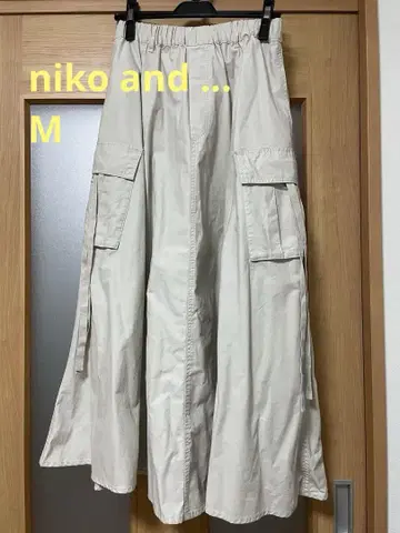 niko and ... 니코 앤드 카고 플레어 스커트 아이보리 M