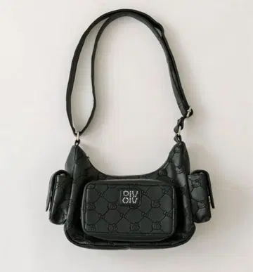 HELLO KITTY 모노그램 백 BLACK