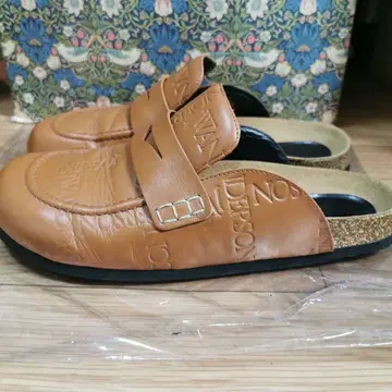 JW ANDERSON 가죽 뮬 샌들 42 26.5cm 상당