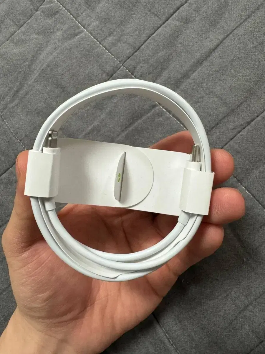 (New product) Apple genuine cto8 charging cable