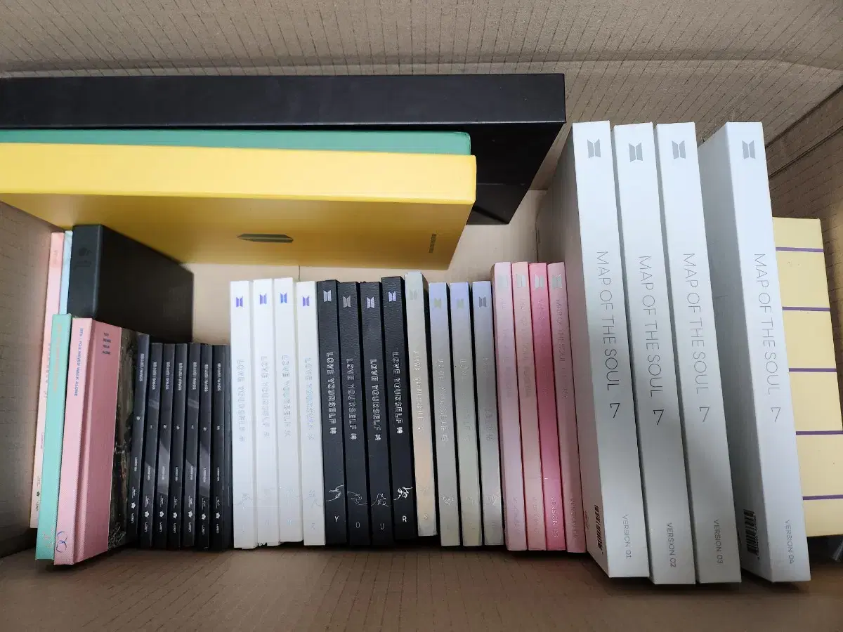 BTS 방탄소년단 앨범 32장 포카 포스터 공식 팬클럽 키트 일괄 판매