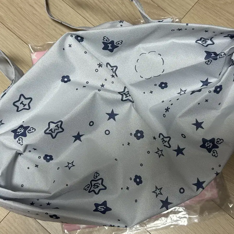 NCT | 엔시티 NCT Wish Shalom Club Bloom Bag WISH BLOOM BAG
