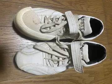 제트 화이트 스파이크 피처