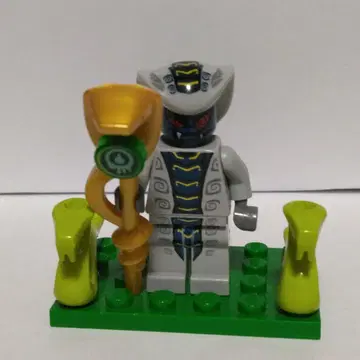 레고(LEGO) 닌자고 미니 피규어 뱀 남자 뱀과 받침대 포함