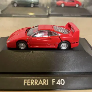헬파 페라리 F40 1/87