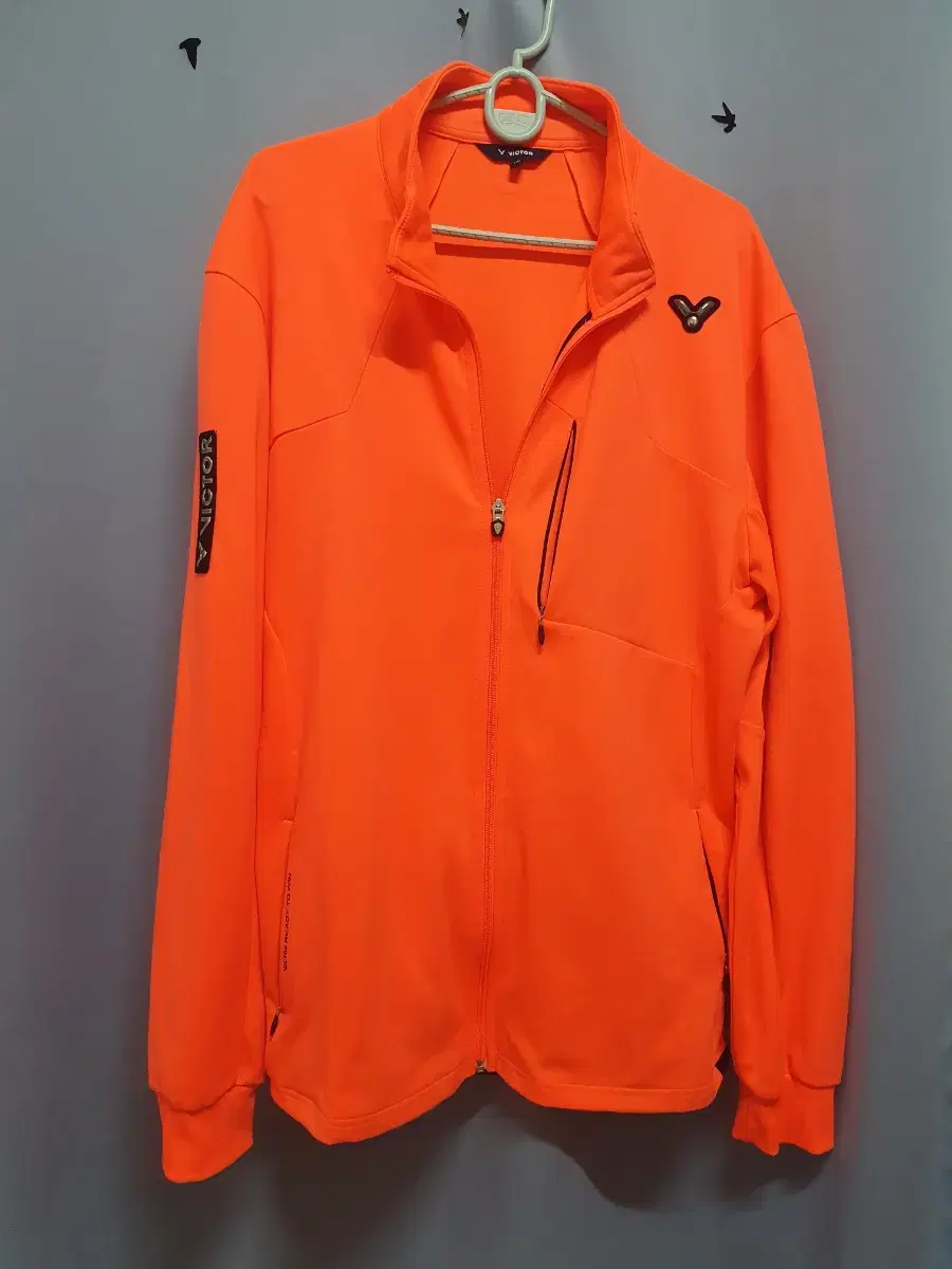 Victor Training Top