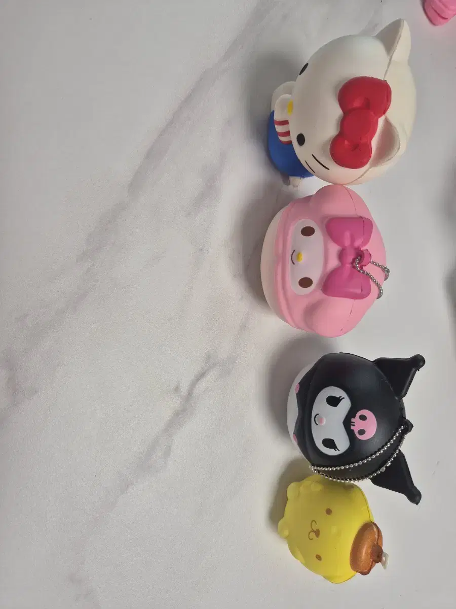 Sanrio squishy, 2000 each