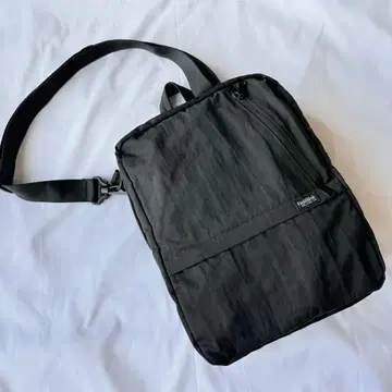 Healthknit Product 11 포켓 가젯 숄더
