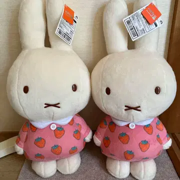 miffy 딸기 무늬 봉제 인형 2개