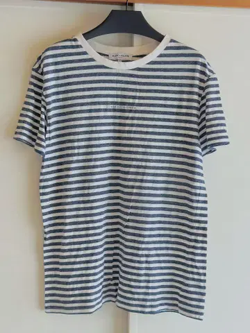 Blanc&Eclare 티셔츠
