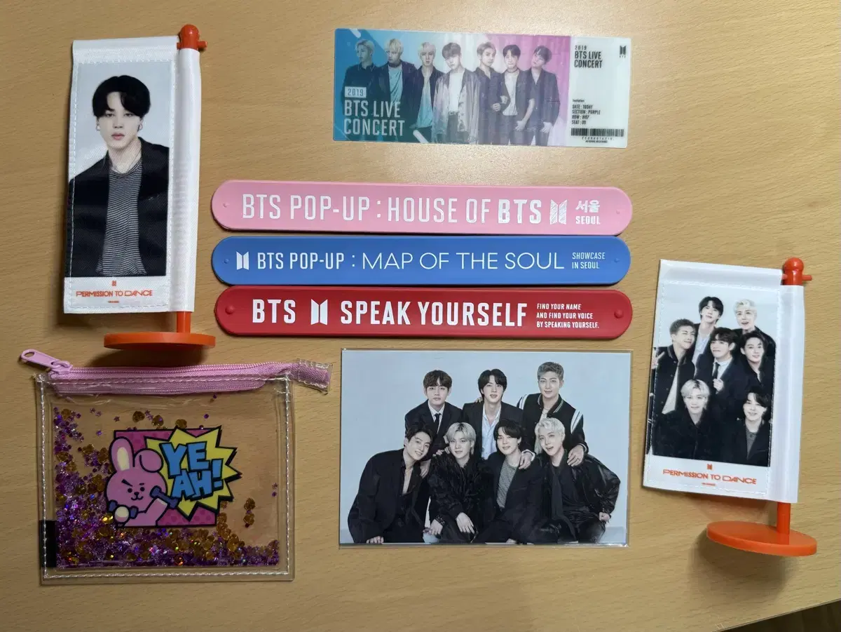 방탄소년단 굿즈-팔찌 가족사진 미니플래그 렌티큘러 파우치 스티커