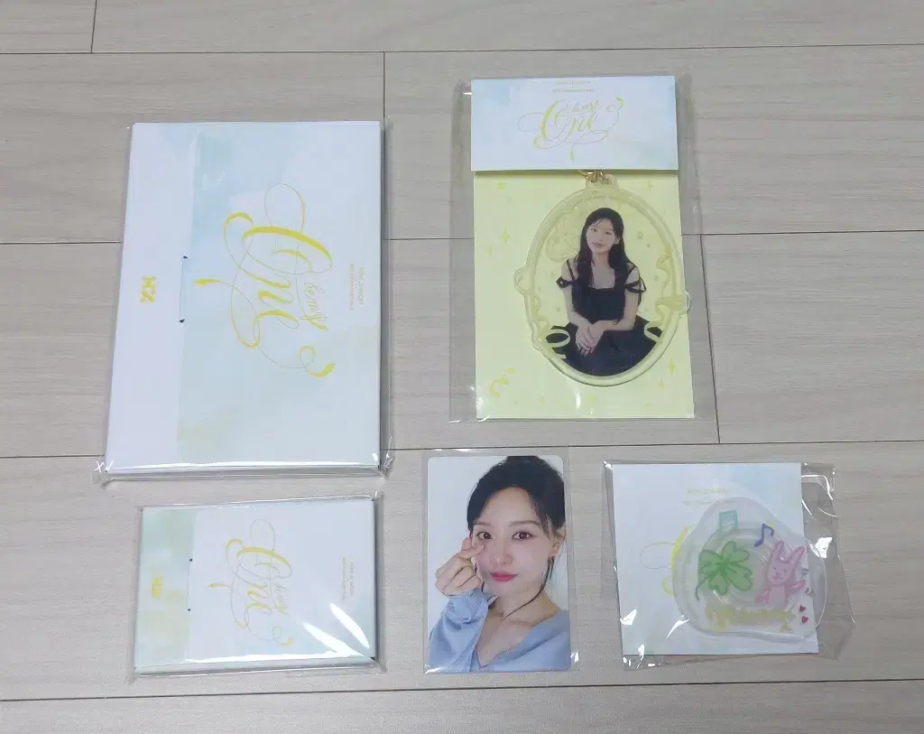 김지원 팬미팅 굿즈 한정판 MD