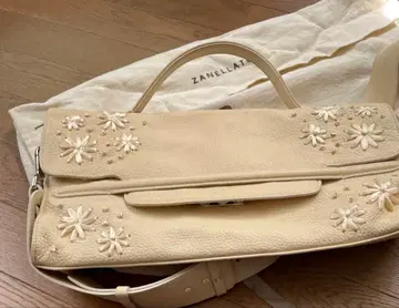 자네라토 ZANELLATO 니나