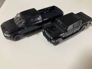 그린 라이트 1/64 닷지 라무 지프 글래디에이터