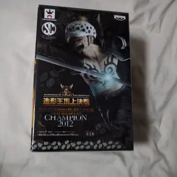미개봉 TRAFLGAR LAW 피규어 2012년 조형왕
