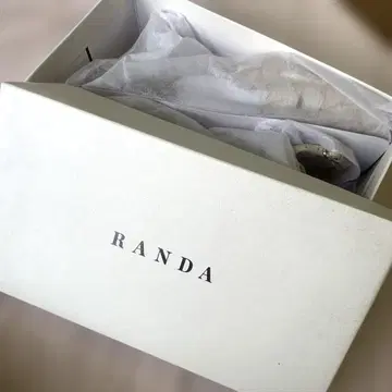 RANDA 플라워 커팅 펌프스 아이보리 L 24.5cm 새상품급