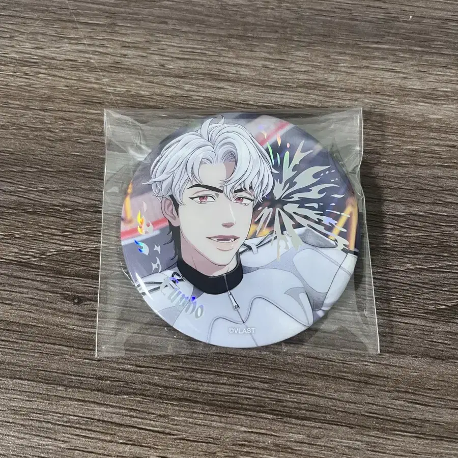 PLAVE DASH TRADING CAN BADGE イェジュン　白 PLAVE - DASH TRADING CAN BADGE(1 random out of 10) - interAsia