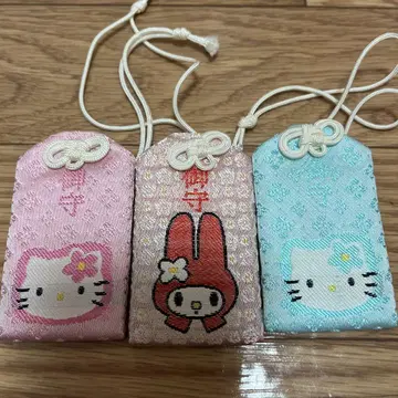도고 신사 헬로키티 마이멜로디 부적 산리오 90년대 레어