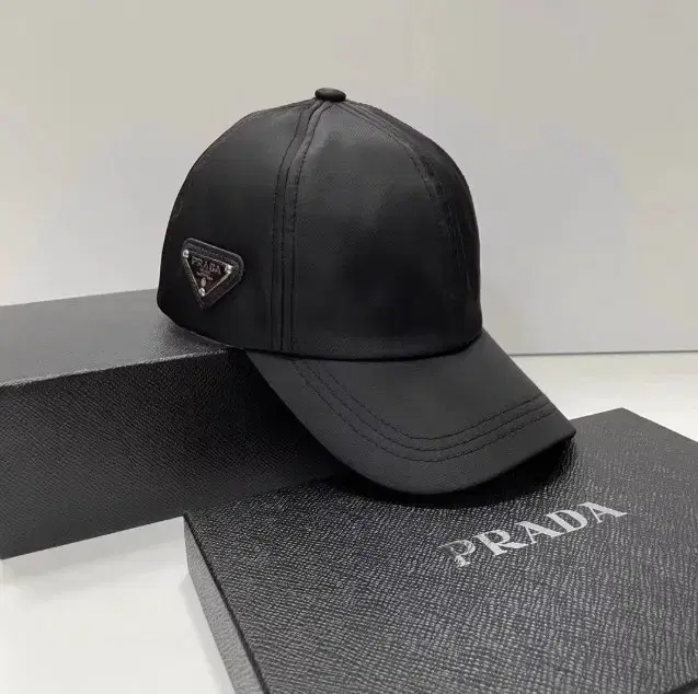 프라다 리나일론 베이스볼 캡