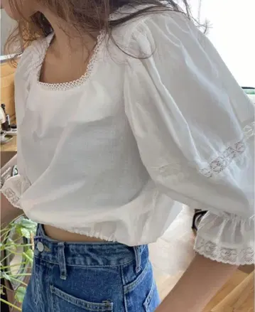 사모예드 프린세스 시링 레이스 블라우스